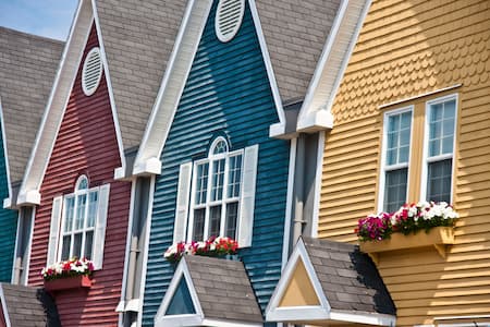 The Importance of Your Commercial Building's Exterior Paint Color